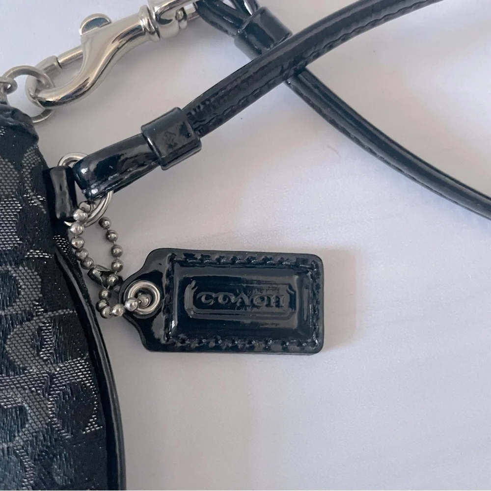 Coach Patent Leather CC Black Wristlet